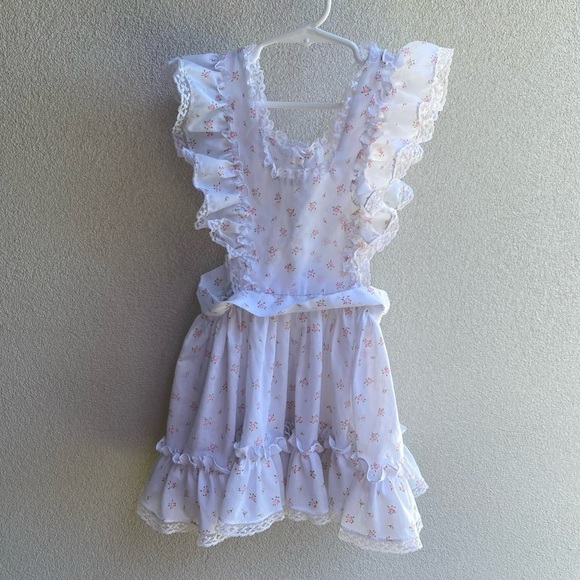 Vintage White with Pink flowers Twirl Dress Size 6 - Picture 1 of 6